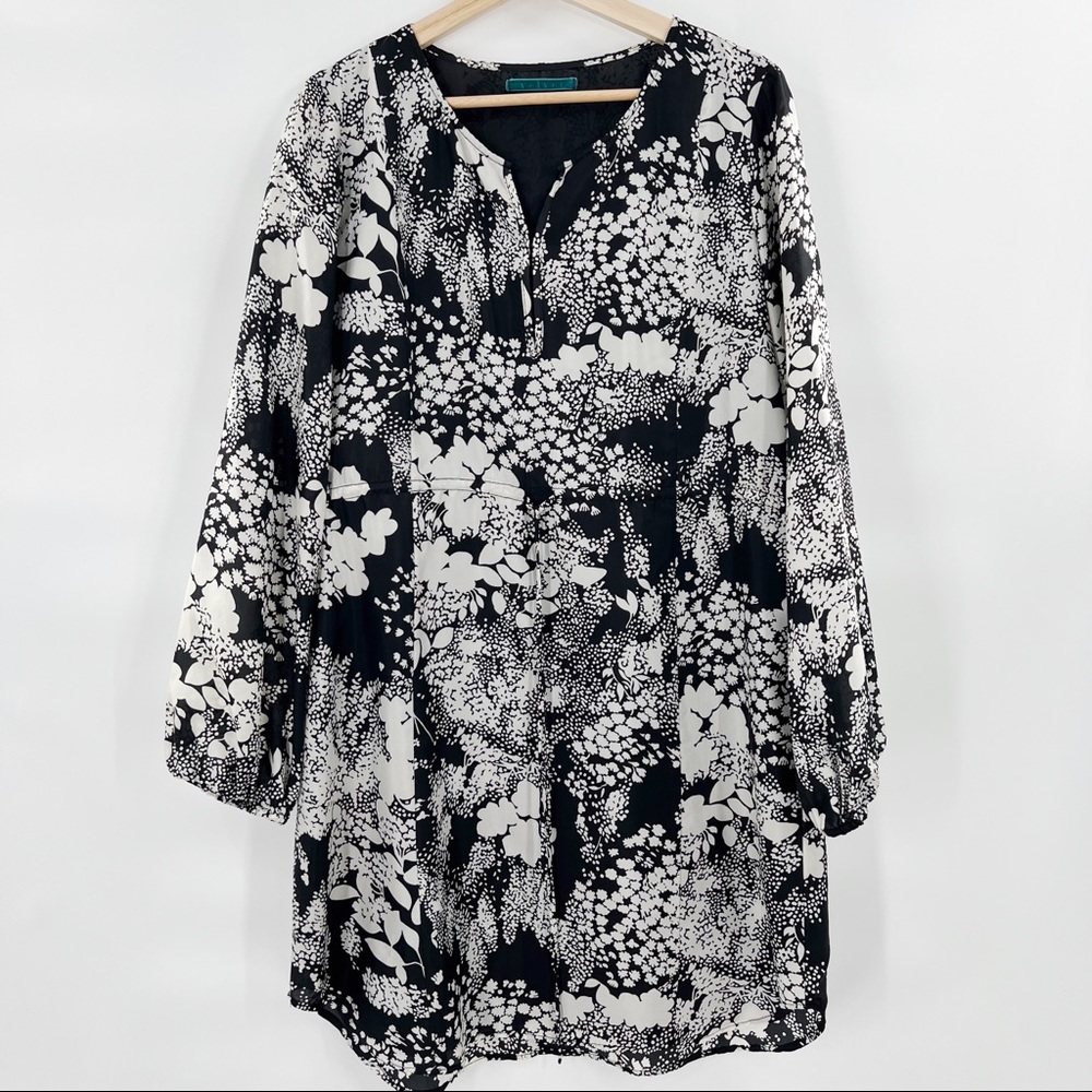Velvet floral silk black and white dress size L